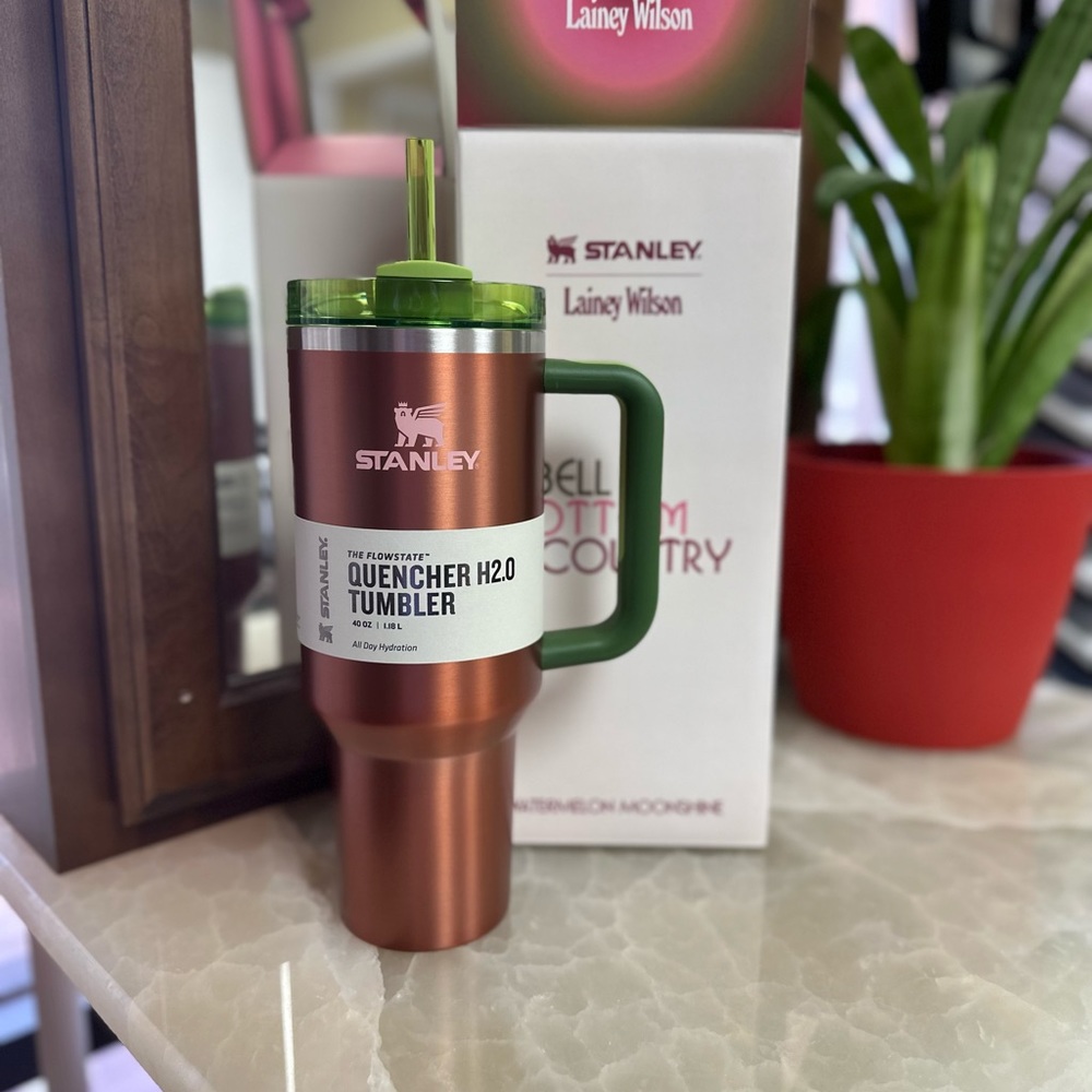 Stanley x Lainey Wilson Quencher Tumbler Watermelon Moonshine!FREE Spill Stopper